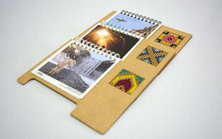 تقویم رومیزی تجزیه پذیر شماره دوزی شده کد TD-301